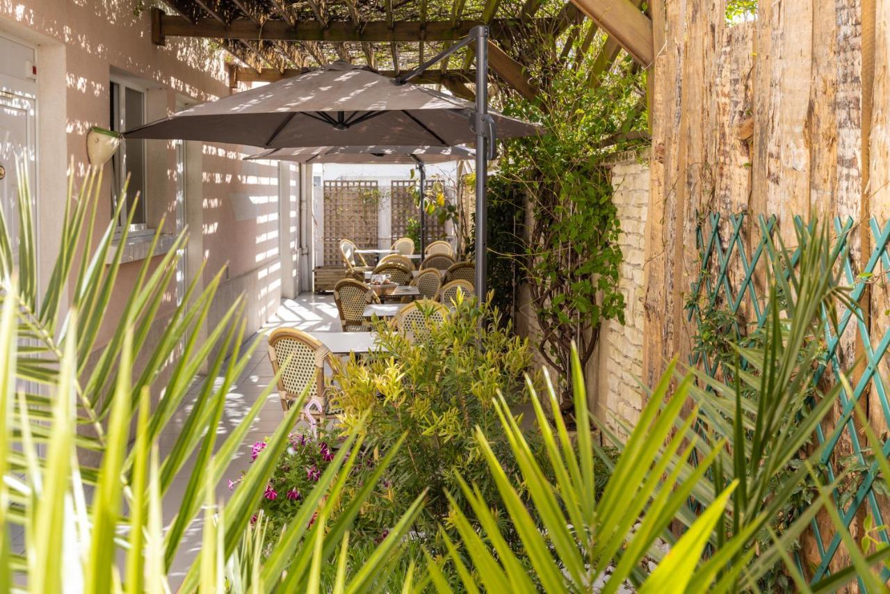 Logis Hôtel Rêve de Sable Royan Exterior foto