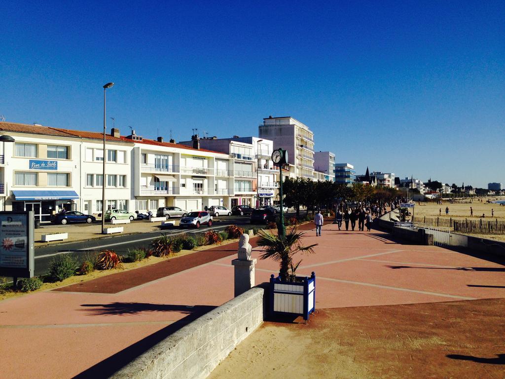 Logis Hôtel Rêve de Sable Royan Exterior foto
